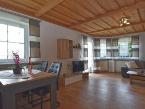 TV a/nebo společenská místnost v ubytování Apartment in Austria near Ski Slopes + 26 fotografií