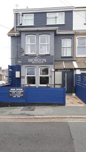 a mordoren store on the side of a street at Mordon Bar and Lodge in Newquay