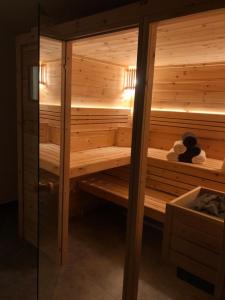 A bed or beds in a room at Bergchalet Dein Paradies