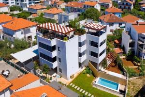 Foto da galeria de Shell Sky Luxury Penthouse with Private Pool em Zadar
