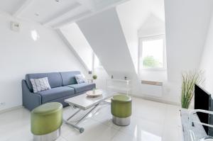 Afbeelding uit fotogalerij van Le Petit Victor Hugo in Montfermeil