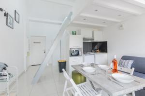 Afbeelding uit fotogalerij van Le Petit Victor Hugo in Montfermeil