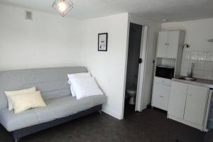 Studio Avec Terrasse A 5 Minutes Du Centre Ville Rodez Updated 21 Prices