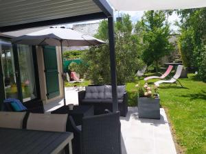 Afbeelding uit fotogalerij van un oasis de quiétude belle chambre 22m2 in Guérande +29 foto's