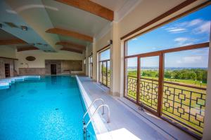 Bazén v ubytovaní SPA Hotel Splendor alebo v jeho blízkosti