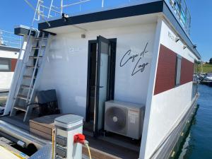 Fotografie z fotogalerie ubytování Hausboot Casa di Lago v destinaci Braunsbedra
