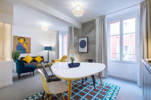 Posezení v ubytování L'Abeille - Boutique Apartments
