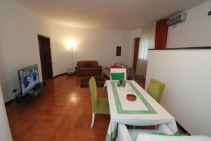 Gallery image of Bari Suite Apartment Barone 12 Free Parking in Bari