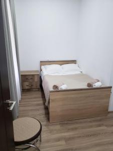 Uma cama ou camas num quarto em Guest House Nanu