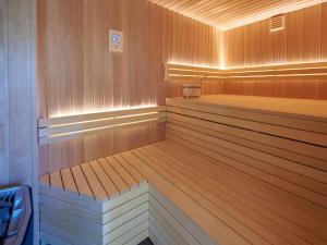 Mynd úr myndasafni af Mönchguter Reethus mit Wasserblick, Kamin, Sauna í Alt Reddevitz