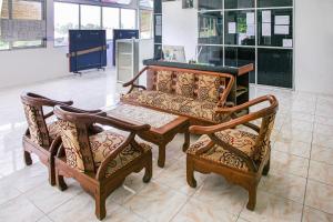 Posezení v ubytování OYO 3438 Pasir Padi Inn Syariah