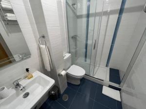 Koupelna v ubytování Royal Suites Estepona by Croma