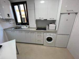 Kuchyň nebo kuchyňský kout v ubytování Royal Suites Estepona by Croma