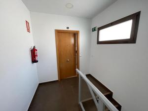 TV a/nebo společenská místnost v ubytování Royal Suites Estepona by Croma