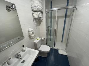 Koupelna v ubytování Royal Suites Estepona by Croma + 37 fotografií