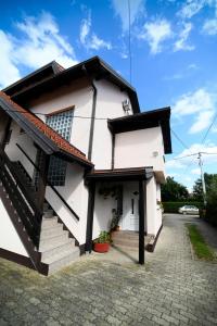 Budova, v ktorej sa apartmán nachádza