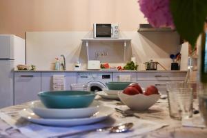 A kitchen or kitchenette at Escola de Bieite