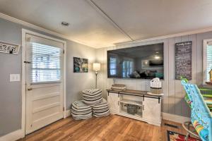 Billede fra billedgalleriet på Idyllic Waterfront Escape with Private Boat Dock! i Santee