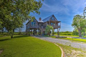 Gallery image of Spacious and Secluded Stilt Home on Fontaine Reserve in Ocean Springs