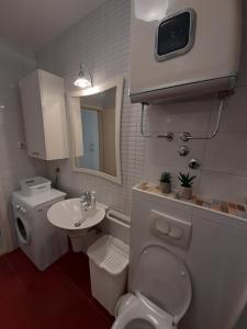Kúpeľňa v ubytovaní Apartman u centru Makarske