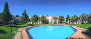 Piscina en o cerca de Southern Sun Bloemfontein