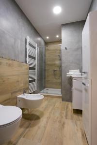 Kúpeľňa v ubytovaní Luxusní velký apartmán s terasou v centru Litomyšle + 21 fotografií