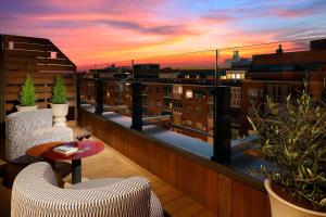 Balkón alebo terasa v ubytovaní Hard Rock Hotel Madrid