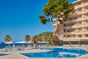 Bazén v ubytování Grupotel Playa Camp de Mar - Adults Only nebo v jeho okolí