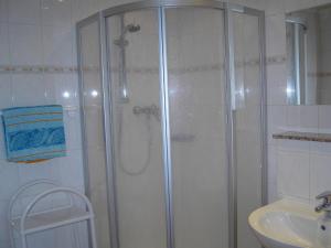 a bathroom with a shower and a sink at Appartement Pichler in Radstadt +41 photos