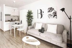 Kuchyňa alebo kuchynka v ubytovaní Holyhome grey 104