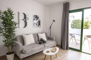 Posedenie v ubytovaní Holyhome grey 104