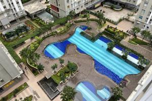 Bazén v ubytování Scandinavian Homey Studio City View at Apt Green Bay Pluit Tower A nebo v jeho okolí