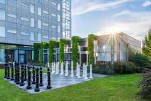 Zahrada ubytování Holiday Inn Prague Airport by IHG + 25 fotografií