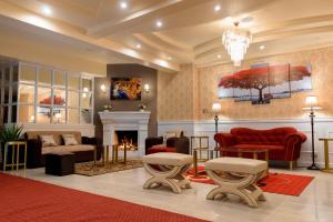 A seating area at Hotel Paradis Suite Cusco