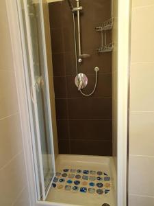 A bathroom at Villa Joana