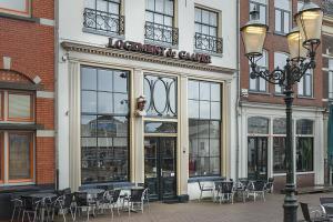 Het gebouw waarin het hotel zich bevindt