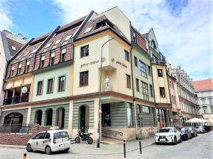 Budova, v ktorej sa apartmán nachádza