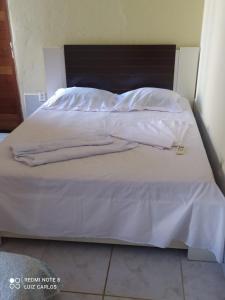 Katil atau katil-katil dalam bilik di pousada cangaço