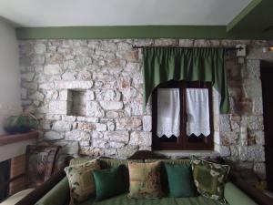 Posedenie v ubytovaní Meterizi Guesthouse