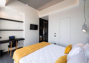 Postel nebo postele na pokoji v ubytování Ionian Grand Villas - Villa Estella