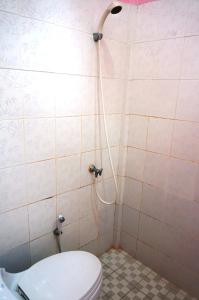 Ett badrum på Kenari Residence