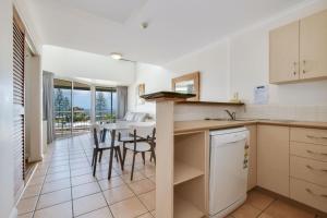 Kuchyň nebo kuchyňský kout v ubytování ALEX BEACH RESORT-317/428