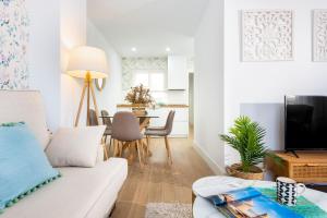 TV a/nebo společenská místnost v ubytování Genteel Home Juan Rabadán