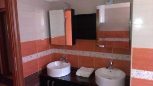 Imagine din galeria proprietății Apartments Hana în Starigrad-Paklenica +15 fotografii