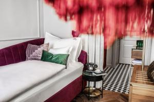 Hotel Josefine 객실 침대