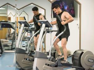 Hotel Mercure Alger Aéroport tesisinde fitness merkezi ve/veya fitness olanakları