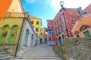 Budova, kde se apartmán nachází