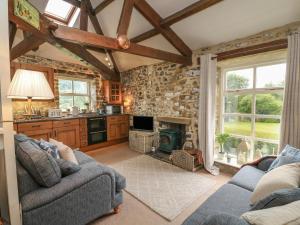 Dapur atau dapur kecil di Nuthatch Cottage