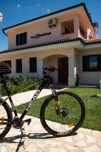 Jazda na bicykli v okolí ubytovania Villa Luciana Spa House, Buje
