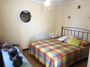 Posteľ alebo postele v izbe v ubytovaní 4 bedrooms villa with private pool enclosed garden and wifi at Tortosa